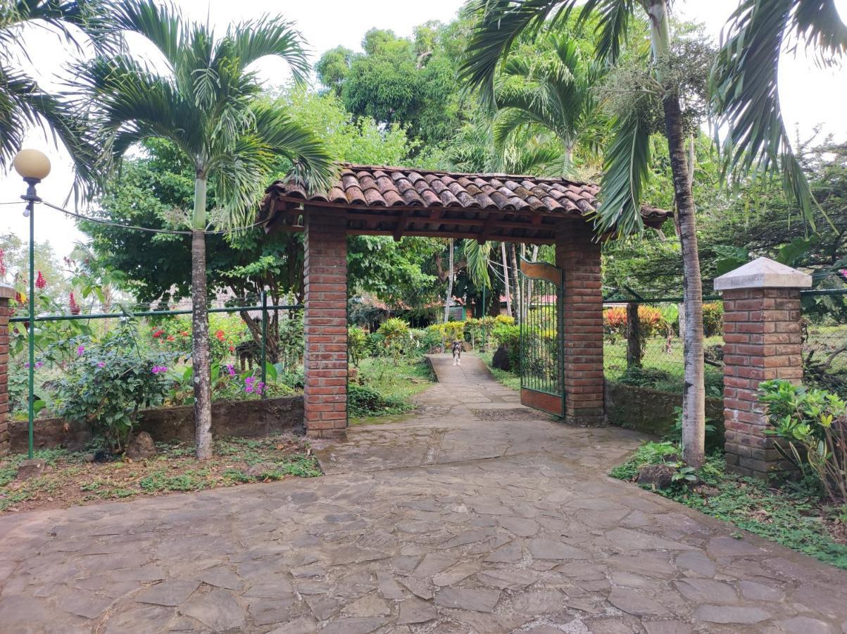 Eco-Lodge El Porvenir. Santa Cruz エクステリア 写真
