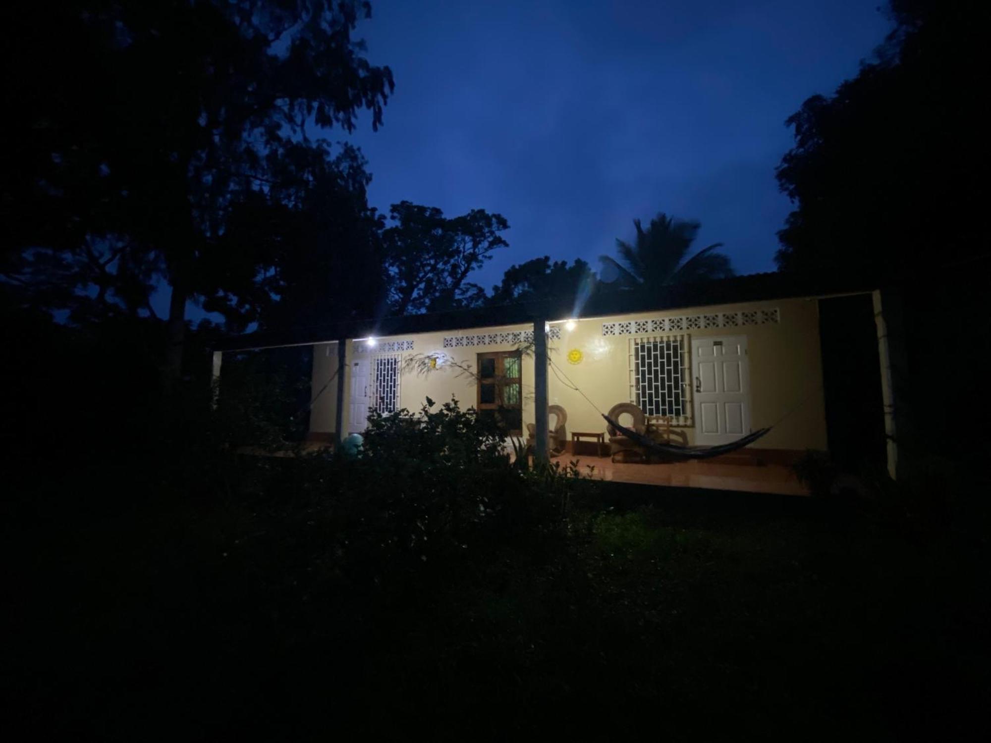 Eco-Lodge El Porvenir. Santa Cruz エクステリア 写真