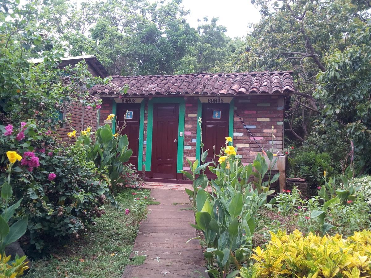 Eco-Lodge El Porvenir. Santa Cruz エクステリア 写真